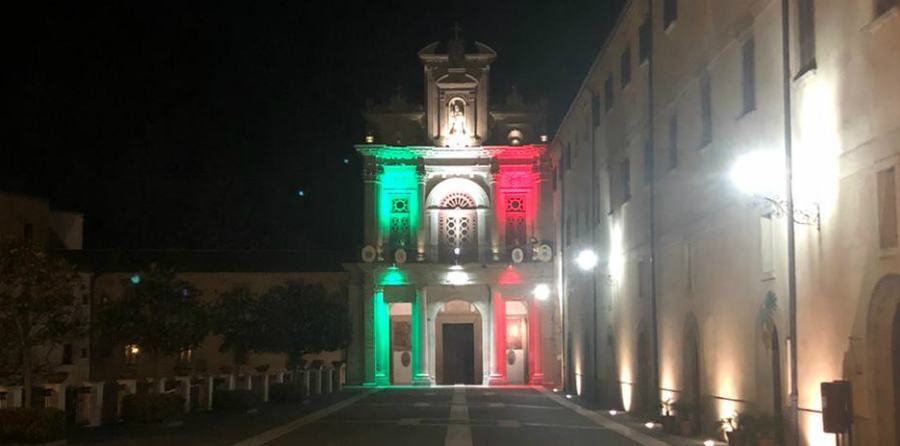 Paola, le celebrazioni per San Francesco in diretta streaming 51 Paola tricolore santuario san francesco 01 1