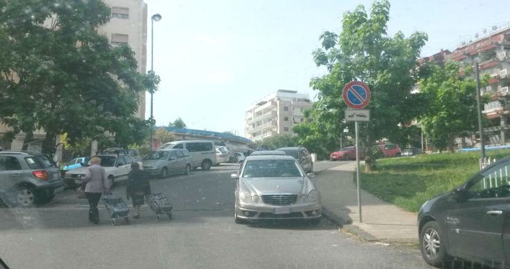 Parcheggi selvaggi