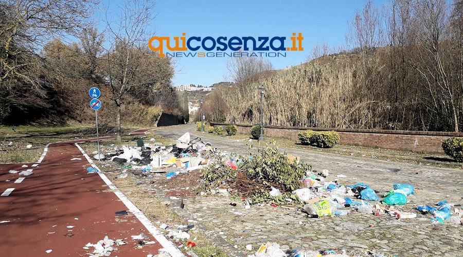 Parco Fluviale spazzatura4