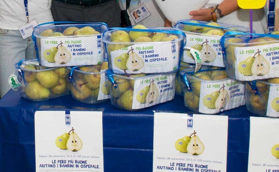 Giornata Nazionale per ABIO, in piazza per aiutare i bimbi in ospedale 51 Pere Abio 18 giornata nazionale