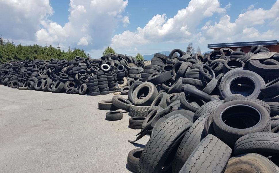 Pneumatici fuori uso 1