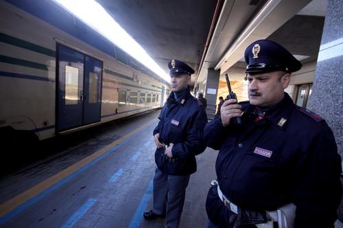 Da Paola a Reggio Calabria, controlli di polizia sui viaggiatori in treno 51 Polfer Polizia Ferroviaria 1