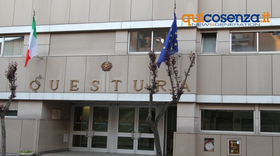 Cosenza: devastano e rapinano la reception di un hotel, in manette due fratelli 51 Polizia Questura di Cosenza 4