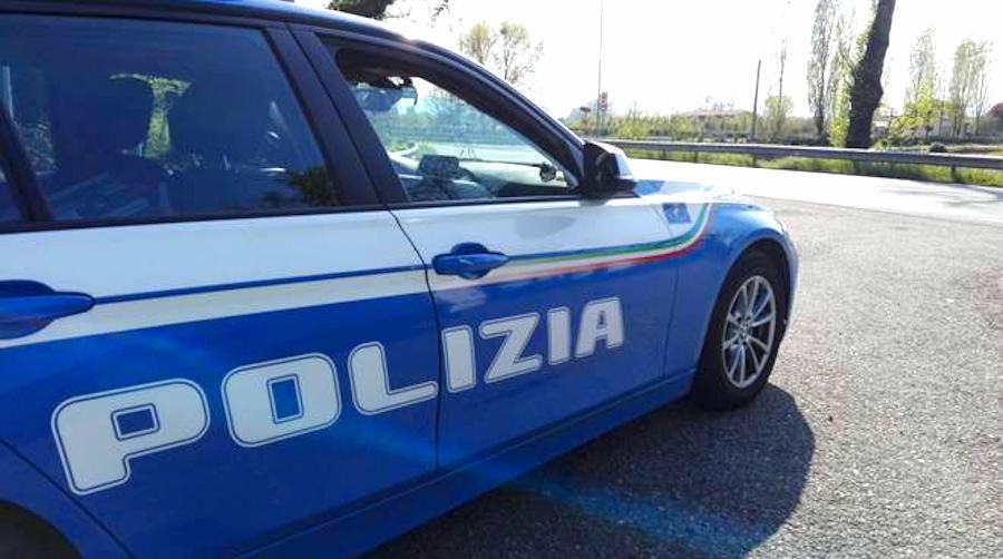 In auto cocaina ed eroina, a casa aveva marijuana. Arrestato dalla Polstrada 51 Polizia Stradale 8