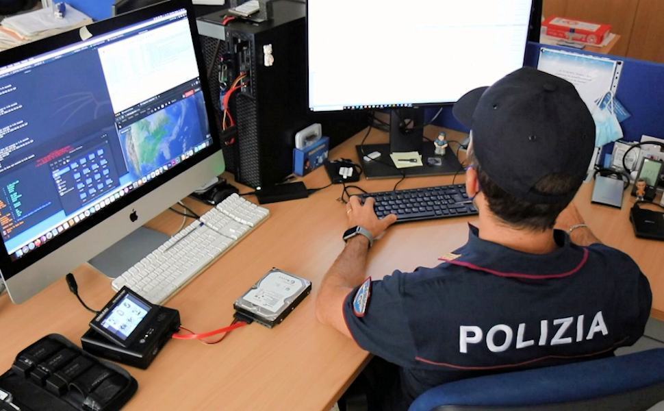 Polizia controlli Web