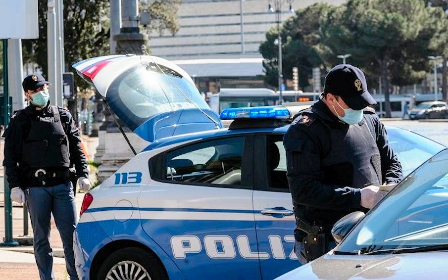 Polizia controllicovid2