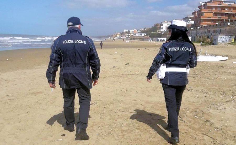 Polizia locale spiaggia municipale