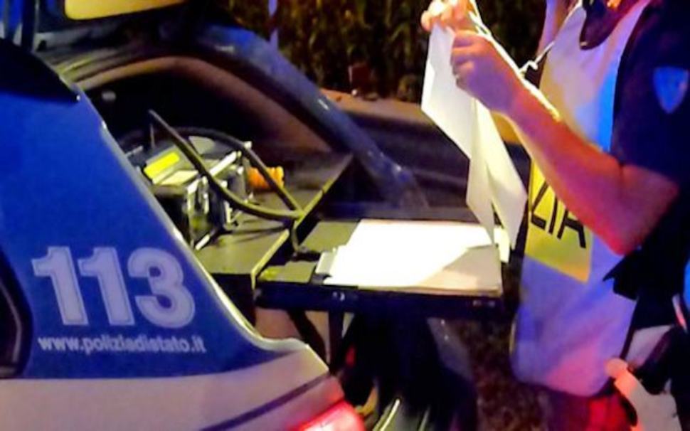 Polizia stradale controlli alcool test 1 1