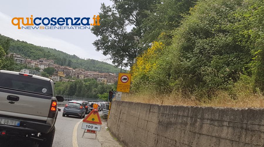 Ponte Cannavino Celico statale 107 lavori semaforo