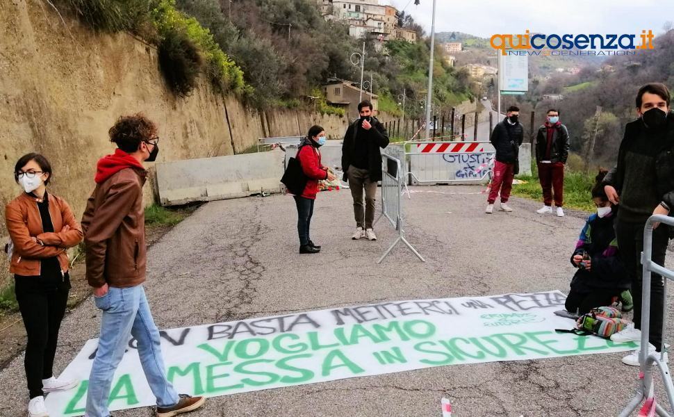 "Vogliamo la messa in sicurezza. Mai più tragedie come quella di Giampiero Tarasi" 1 Portapiana incidente blocchi cemento1