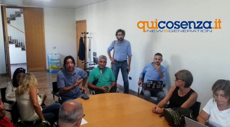 Protesta Oss commissione sanita Cosenza1