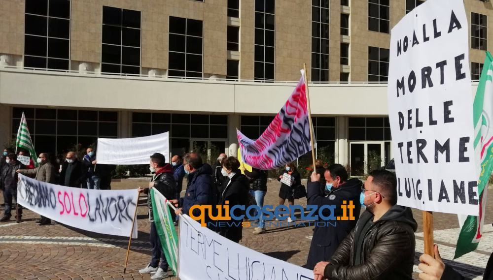 Protesta Terme Luigiane Cittadella regionale 01