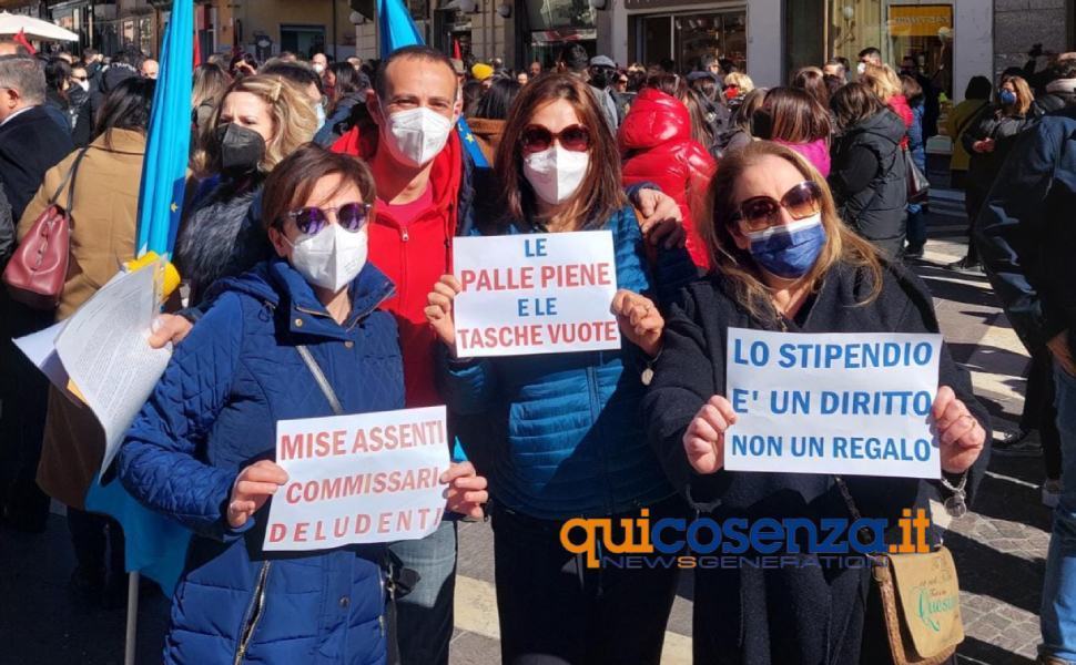 Protesta cosenza abramo 07