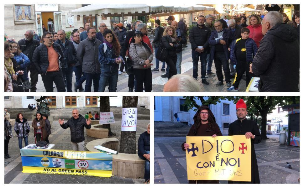 Protesta cosenza green pass copertina