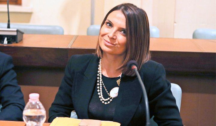 ROSELLINA MADEO NEW 1 1