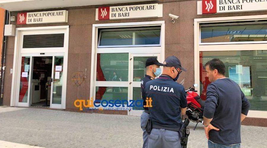 Rapina banca Cosenza