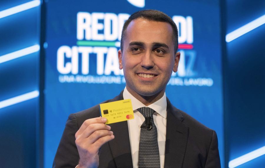 Reddito di cittadinanza, Forza Italia raccoglierà le firme per abolirlo. L'ira dei 5 Stelle 65 Reddito di cittadinanza 13
