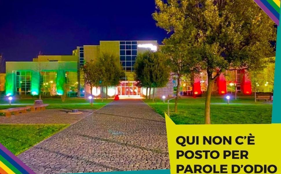 Rende flash mob giornata contro omofobia