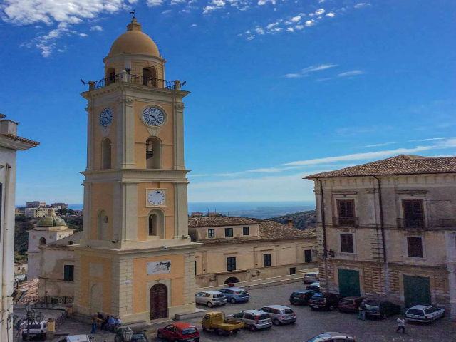 Rossano centro Storico Piazza Steri Piana Sibari