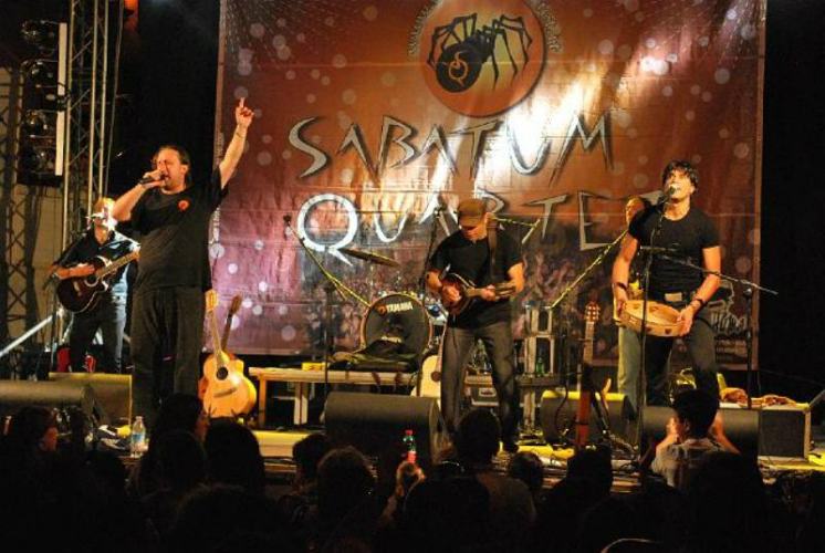 A Crosia ci si prepara per accogliere il nuovo anno, con i Sabatum Quartet e Le Rrivoltelle 68 SABATUM QUARTET 2