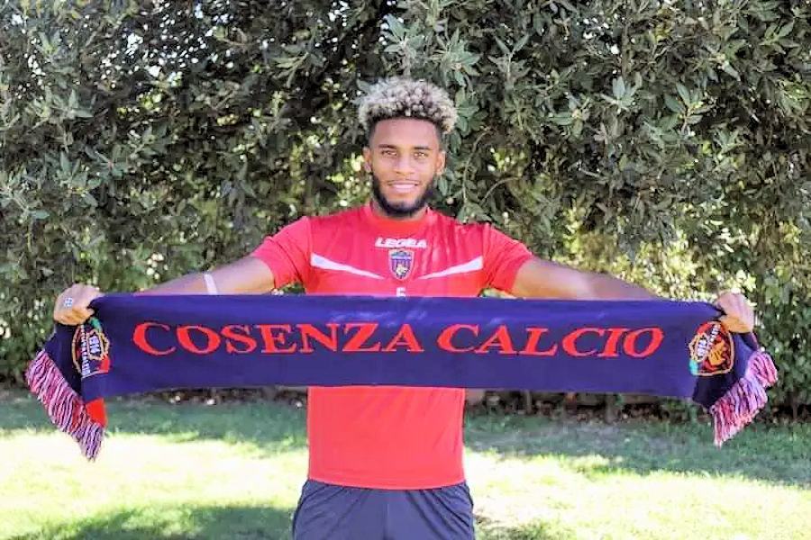 Ihsan Sacko è un calciatore del Cosenza. Arriva in prestito dal Nizza 65 Sacko cosenza