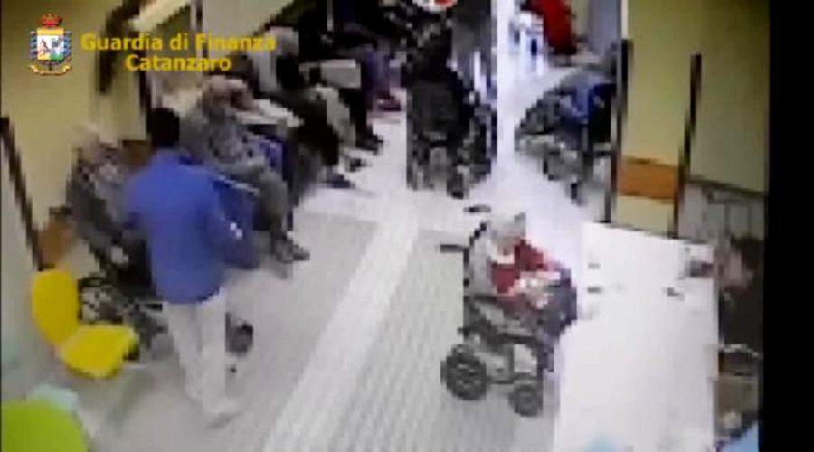 Maltrattamenti agli anziani, chiesto il giudizio per 17 persone 51 San francesco Hospital settingiano 2