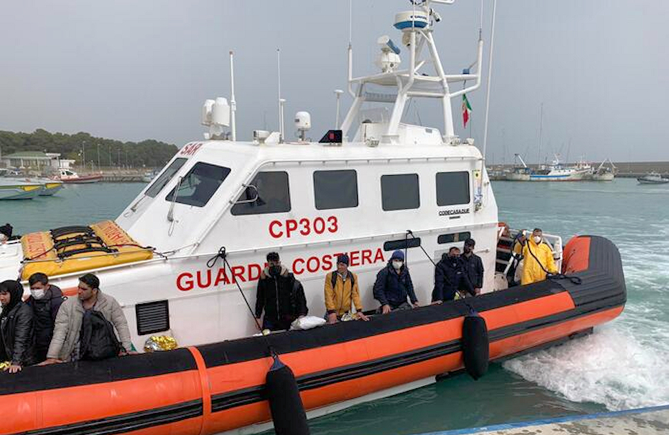 A Roccella un nuovo sbarco di migranti, anche donne e minori 51 Sbarco Migranti Roccella 2