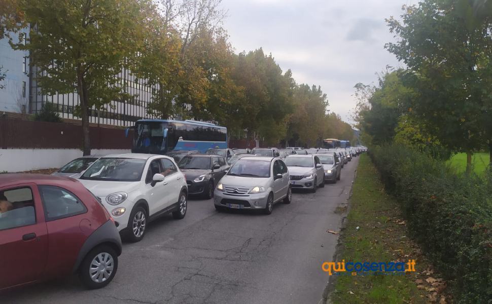 Scontro tir auto cosenza 02