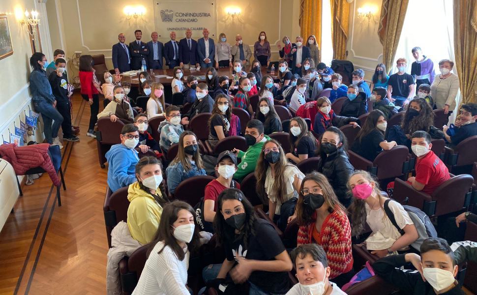 Concorso “Macroscuola, selezionati due progetti di altrettante scuole calabresi 51 Selezione progetto Macriscuola in Calabria 1