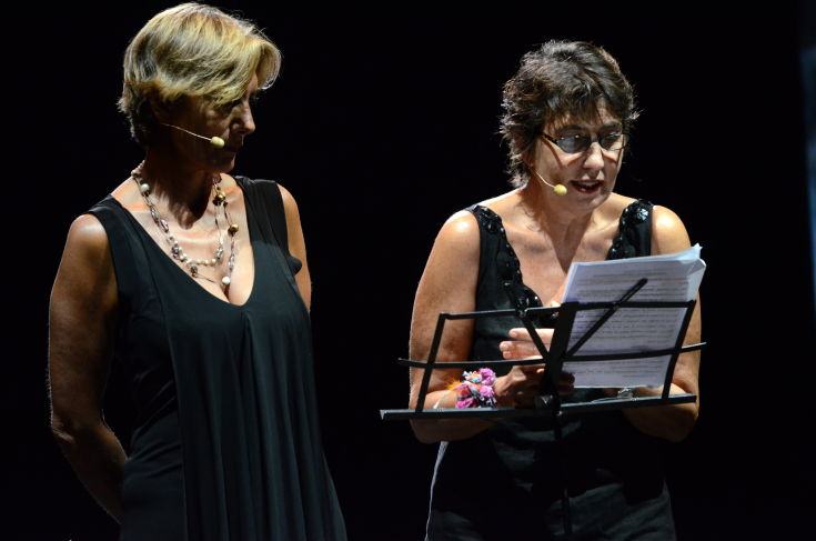 In scena a Luzzi ''Ferite a morte'', spettacolo sul femminicidio a cura della Compagnia ''Libera... Mente'' 51 Serenadandinimauramisiti