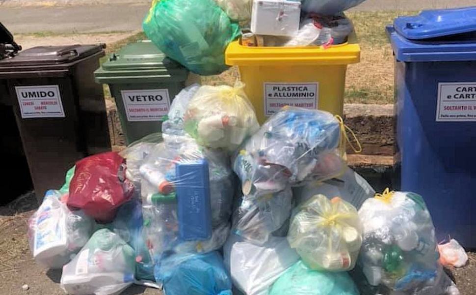 Sibari laghi spazzatura differenziata 4