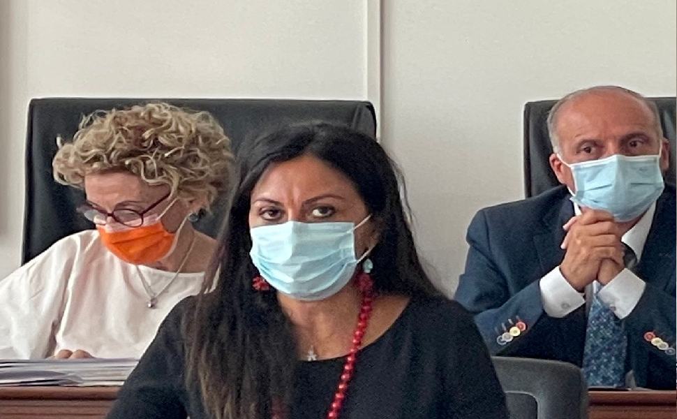 San Giovanni in Fiore, l'attacco del sindaco in Consiglio «l'odio fa male alla città» 51 Sindaca Rosaria Succurro durante Consiglio comunale 1 settembre 2021 1 1