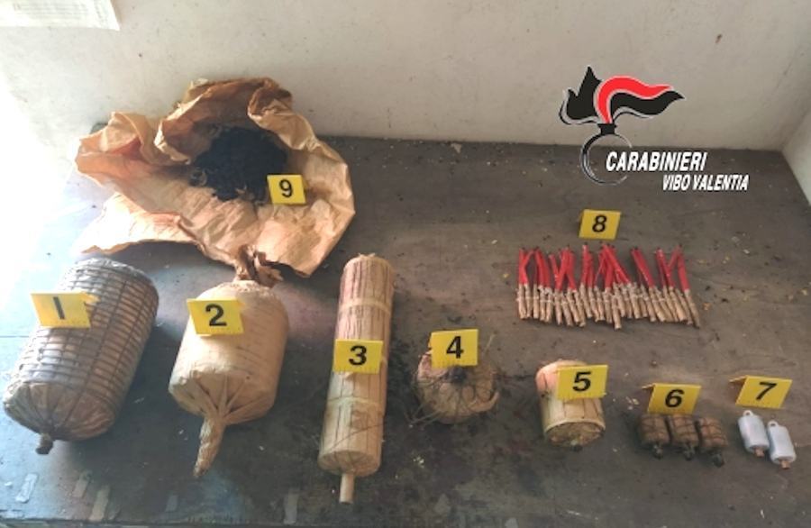 Soriano, trovati 30 chili di materiale esplosivo artigianale. Denunciato un 59enne 51 Soriano materiale esplosivo