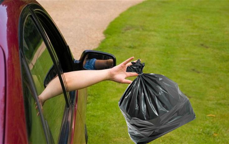 Spazzzatura lancioi finestrino