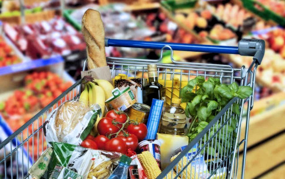 Istat: inflazione al top dal 1986, a maggio accelera a +6,9% 62 carrello della spesa