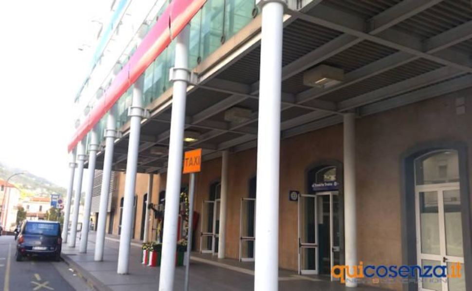 Stazione di Paola