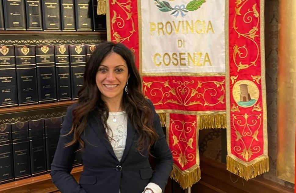 Provincia, liquidato ai dipendenti salario accessorio arretrato. Succurro: "Li troveranno in busta paga" 51 Succurro 3