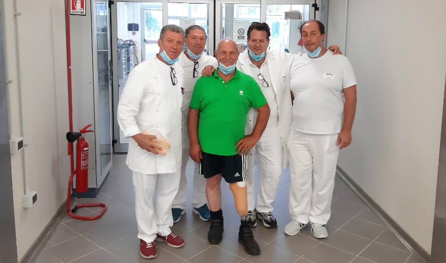 Team tecnico e paziente centro protesi inail lamezia