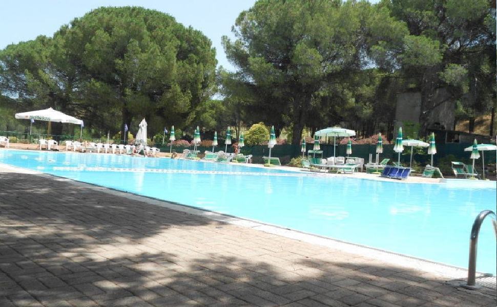 «Terme di Spezzano Albanese ancora chiuse nel disinteresse totale dei politici» 51 Terme Spezzano Albanese 2 1
