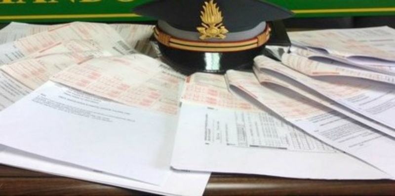 Indebite esenzioni del ticket sanitario, scoperti oltre 100 falsi beneficiari 51 Ticket sanitari Finanza