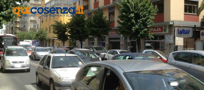 Traffico via Alimena