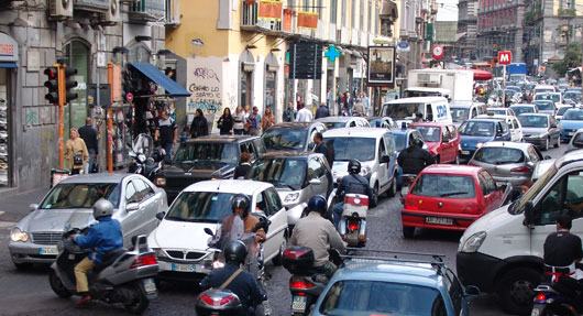 Traffico napoli1