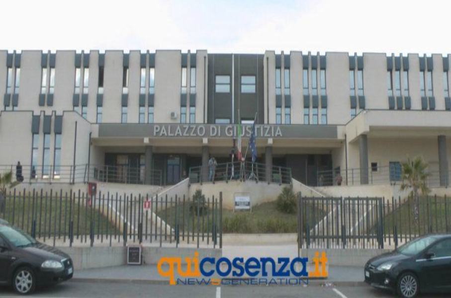 Rissa in piazza a Longobucco, due assoluzioni e una condanna 51 Tribunale Castrovillari 14