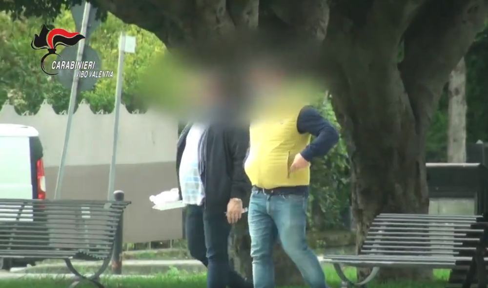 Truffa pubblica istruzione 01