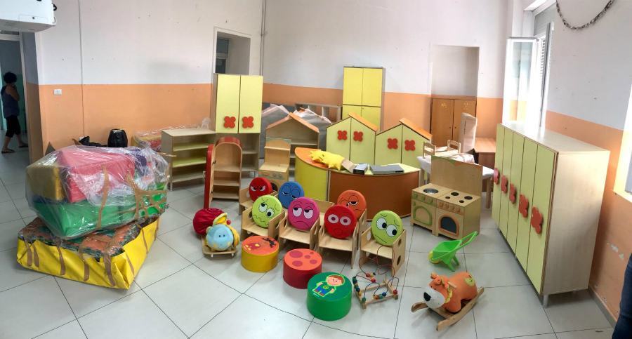 Una parte dei materiali donati alle scuole di Cariati