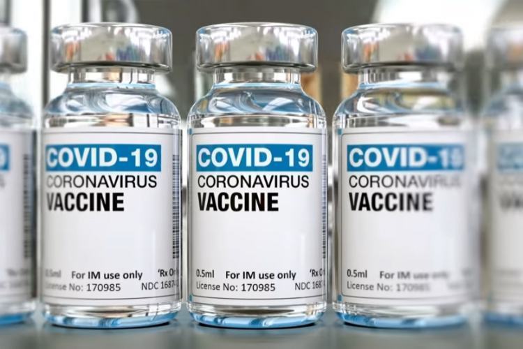 Vaccino Covid, Sileri: "probabile inizio a gennaio-febbraio. Obbligatorio solo per alcune categorie" 66 VACCINO COVID 19