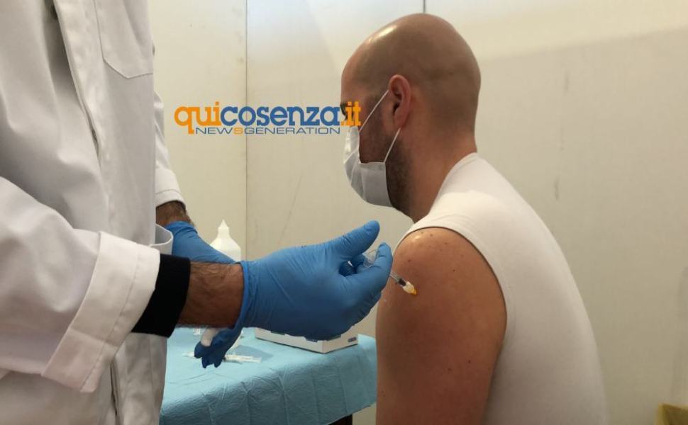 Vaccini forze ordine usca cosenza 03 1 1