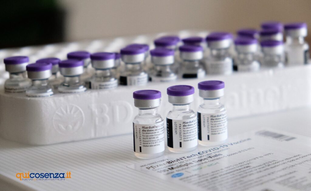 Vaccino pfizer3 3