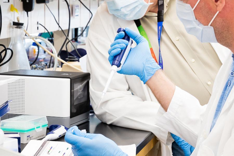 Variante Delta: 81 casi in Lombardia, 12 in Sardegna. AstraZeneca "alta protezione" 68 Variante indiana