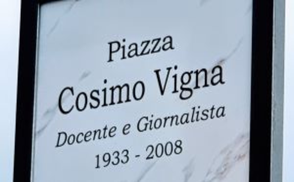 Dedicata una piazza al giornalista e docente Cosimo Vigna 51 Vigna1 1